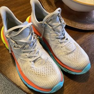 Hoka One One Clifton Edge